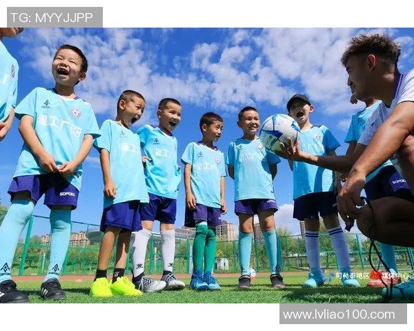 7月5日生日足球球星盘点：那些在绿茵场上闪耀的传奇人物