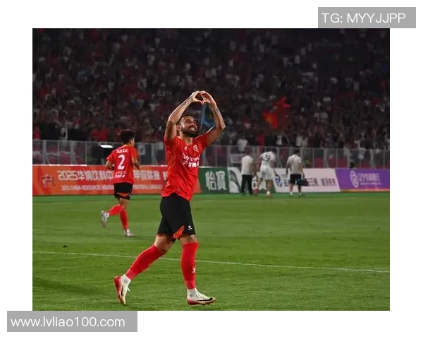 8月2日足球界聚焦人物解析：这位球星的独特魅力与成就