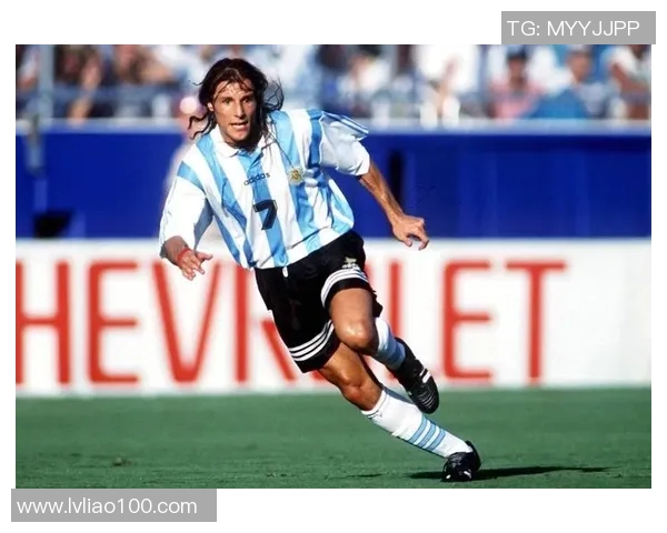 本赛季足球十大球星盘点 谁能称霸足坛的巅峰位置 本赛季足球十大球星盘点 谁能称霸足坛的巅峰位置