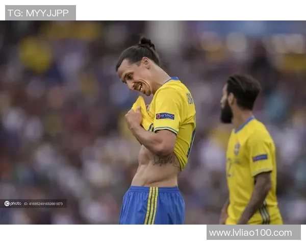 欧洲足球巨星肌肉魅力揭秘：从训练到赛场的强力展现