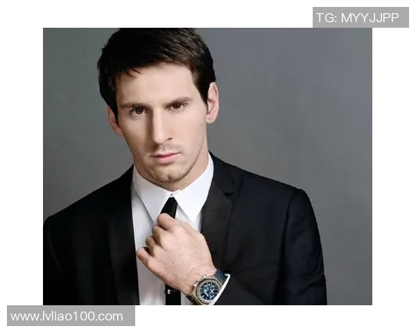 足球巨星的成长之路：从草根到巅峰的传奇人生探索